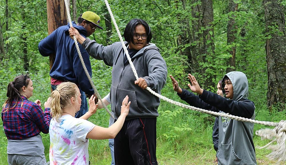 students on ropes